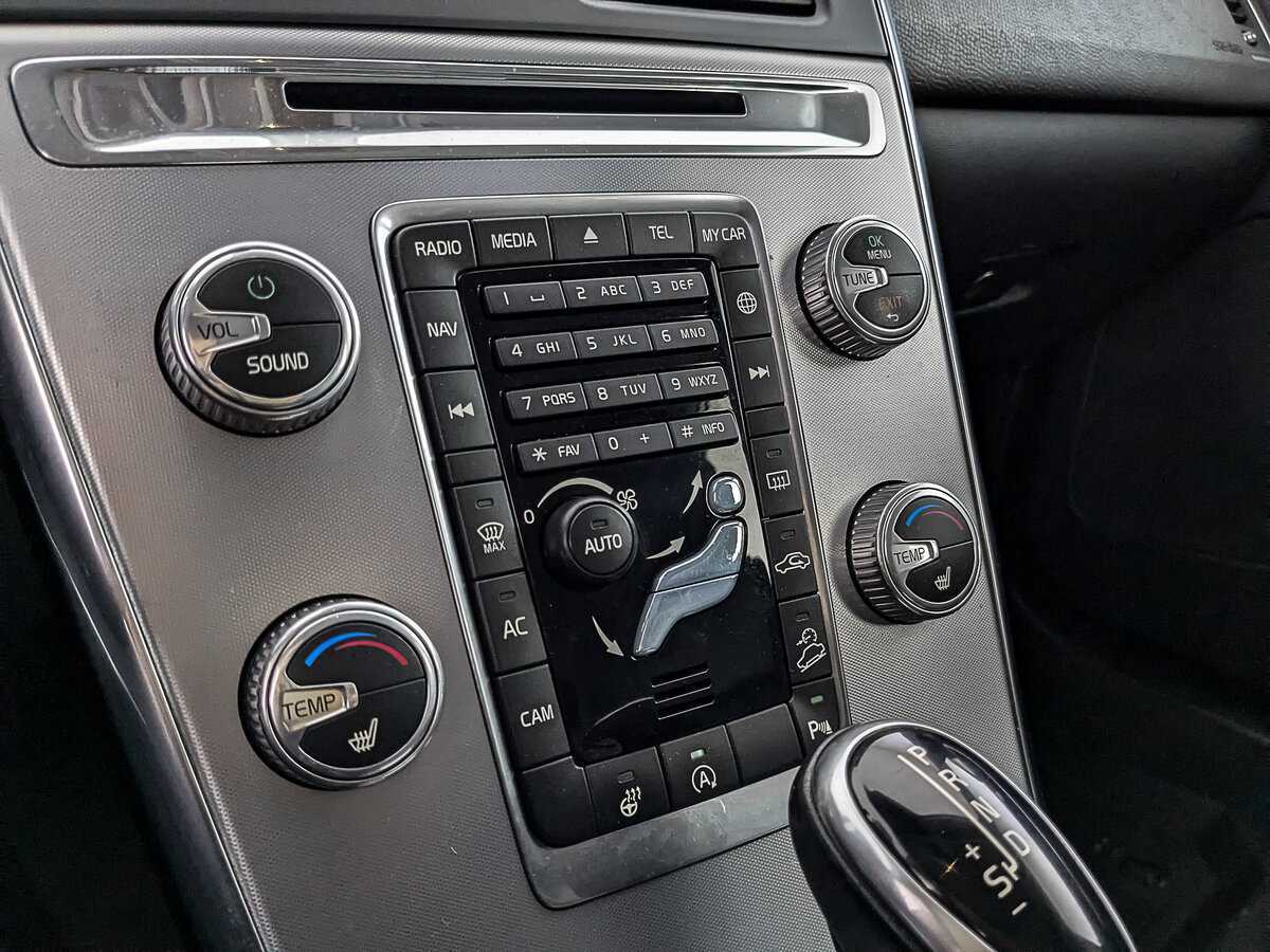 Volvo XC60 б/у, 2017, Автоматическая. Фото: #23