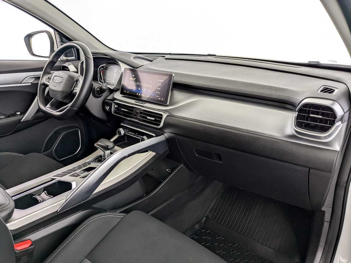 Geely Coolray б/у, 2023, Роботизированная. Фото: #10