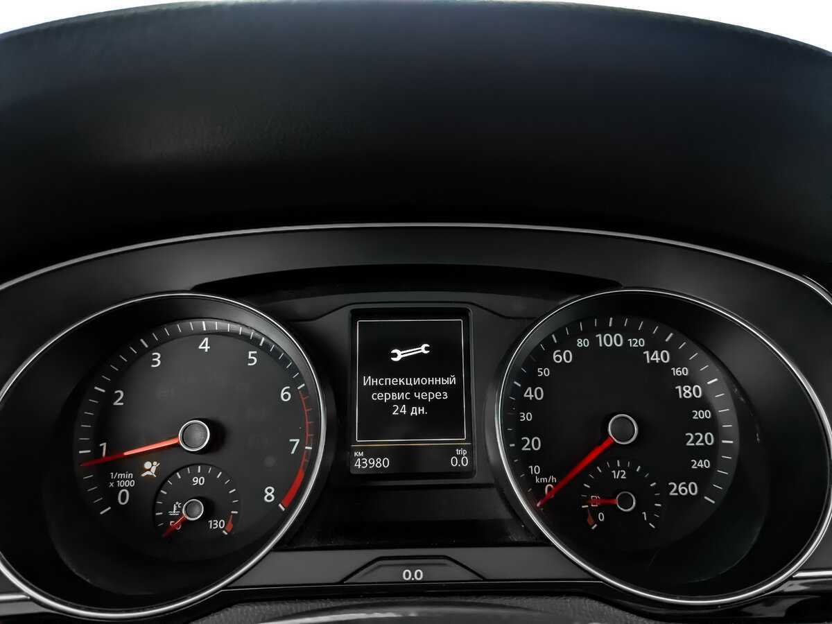 Volkswagen Passat б/у, 2019, Роботизированная. Фото: #12