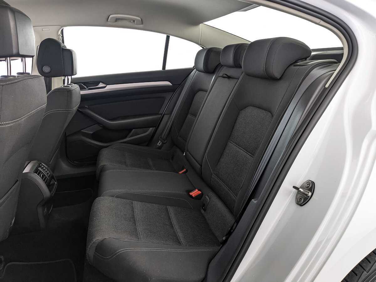 Volkswagen Passat б/у, 2019, Роботизированная. Фото: #14