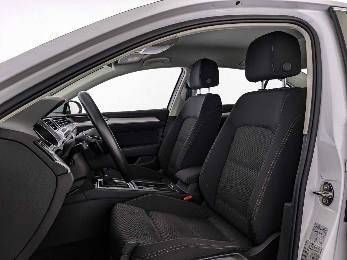 Volkswagen Passat б/у, 2019, Роботизированная. Фото: #19