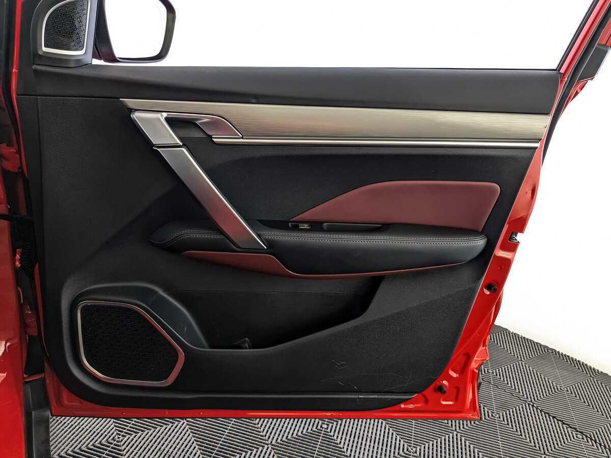 Geely Coolray б/у, 2023, Роботизированная. Фото: #24