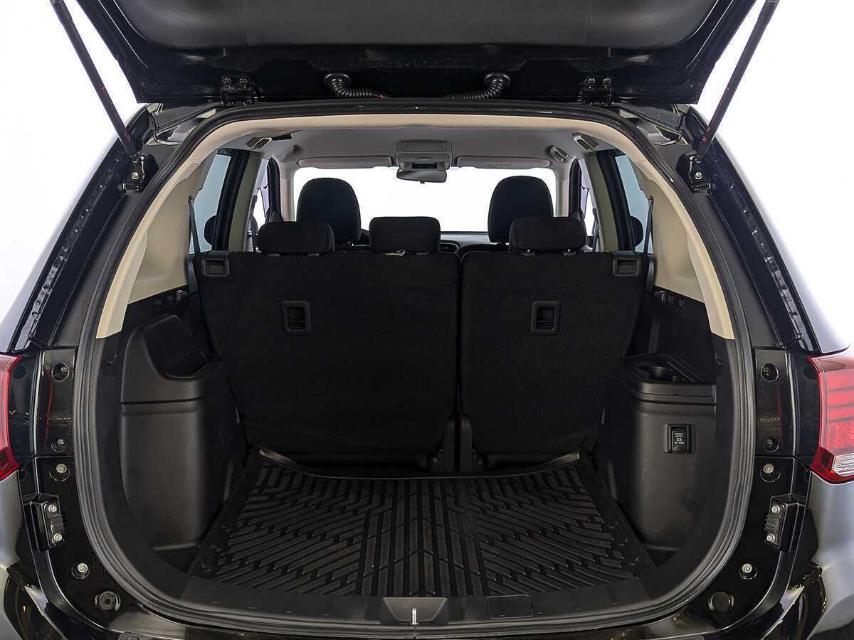 Mitsubishi Outlander б/у, 2021, Вариатор. Фото: #9