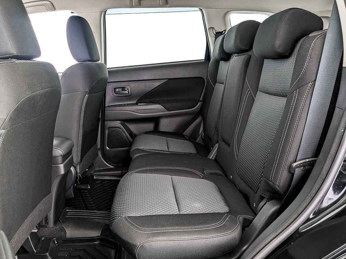 Mitsubishi Outlander б/у, 2021, Вариатор. Фото: #17