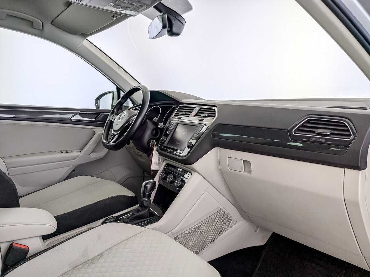 Volkswagen Tiguan б/у, 2017, Роботизированная. Фото: #10