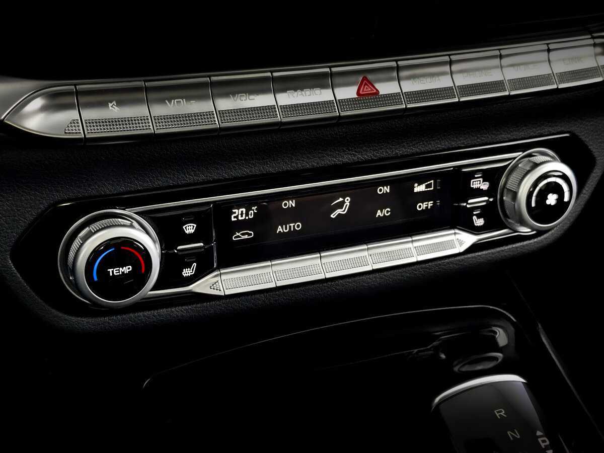 FAW Bestune T77 б/у, 2022, Роботизированная. Фото: #24