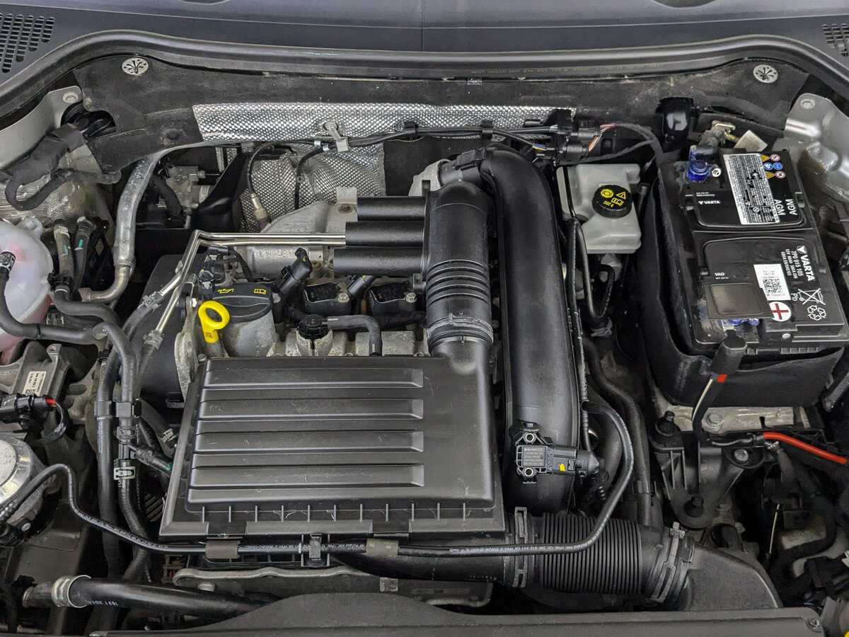 Skoda Karoq б/у, 2021, Автоматическая. Фото: #8