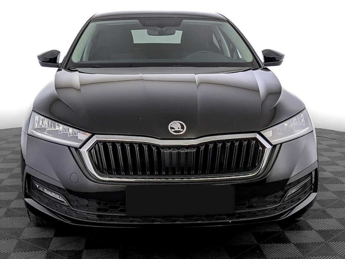 Skoda Octavia б/у, 2021, Механическая. Фото: #1
