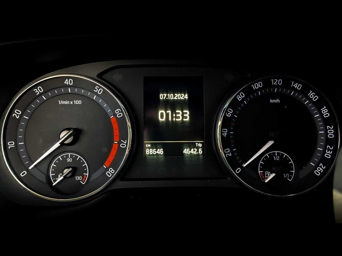 Skoda Octavia б/у, 2021, Механическая. Фото: #12