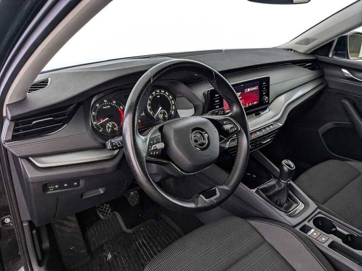 Skoda Octavia б/у, 2021, Механическая. Фото: #15