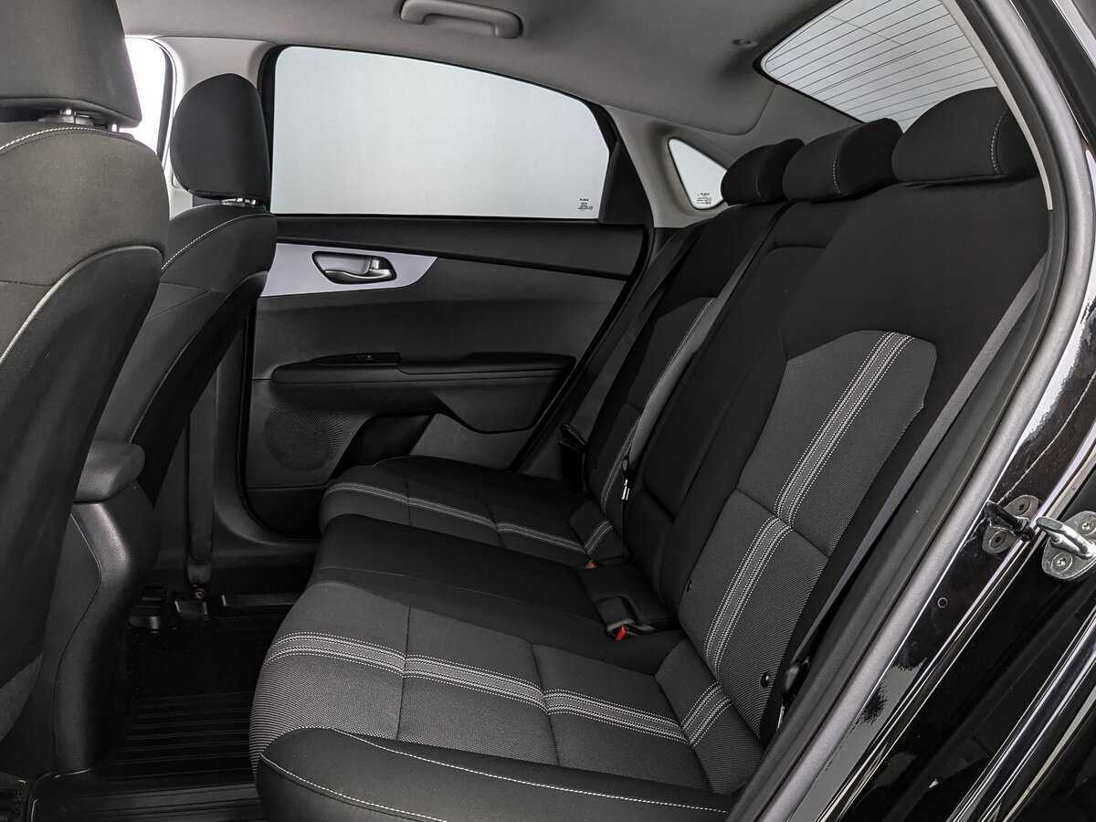 Kia Cerato б/у, 2022, Механическая. Фото: #17