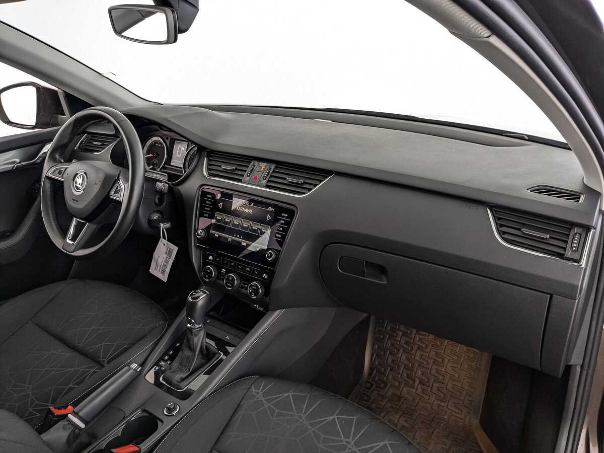 Skoda Octavia б/у, 2020, Роботизированная. Фото: #10