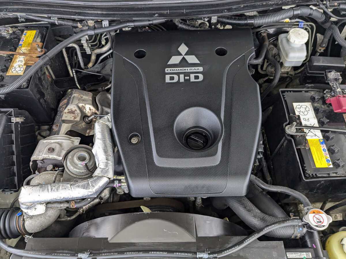 Mitsubishi Pajero Sport б/у, 2017, Автоматическая. Фото: #8