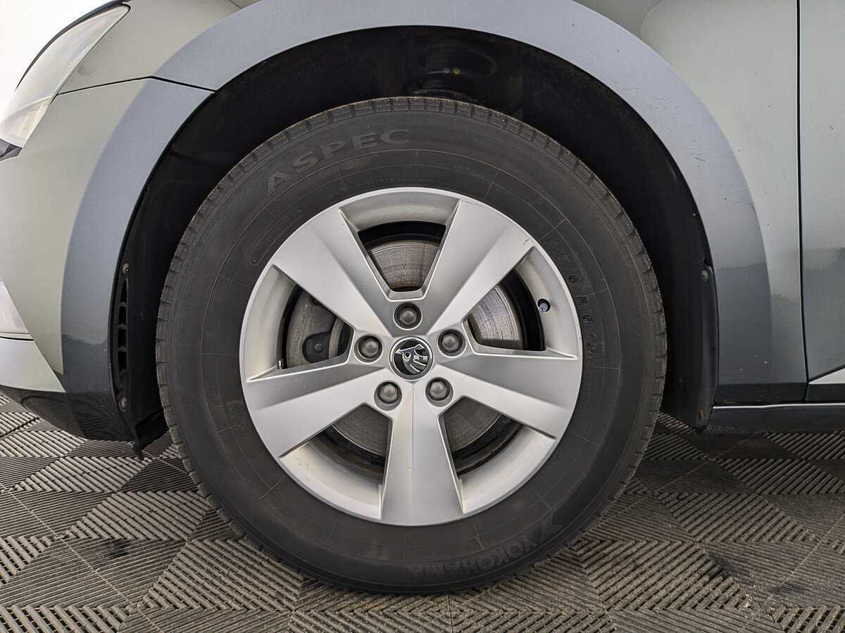 Skoda Superb б/у, 2019, Роботизированная. Фото: #11