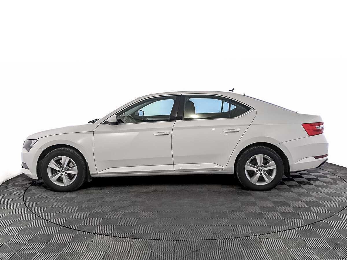 Skoda Superb б/у, 2017, Роботизированная. Фото: #7