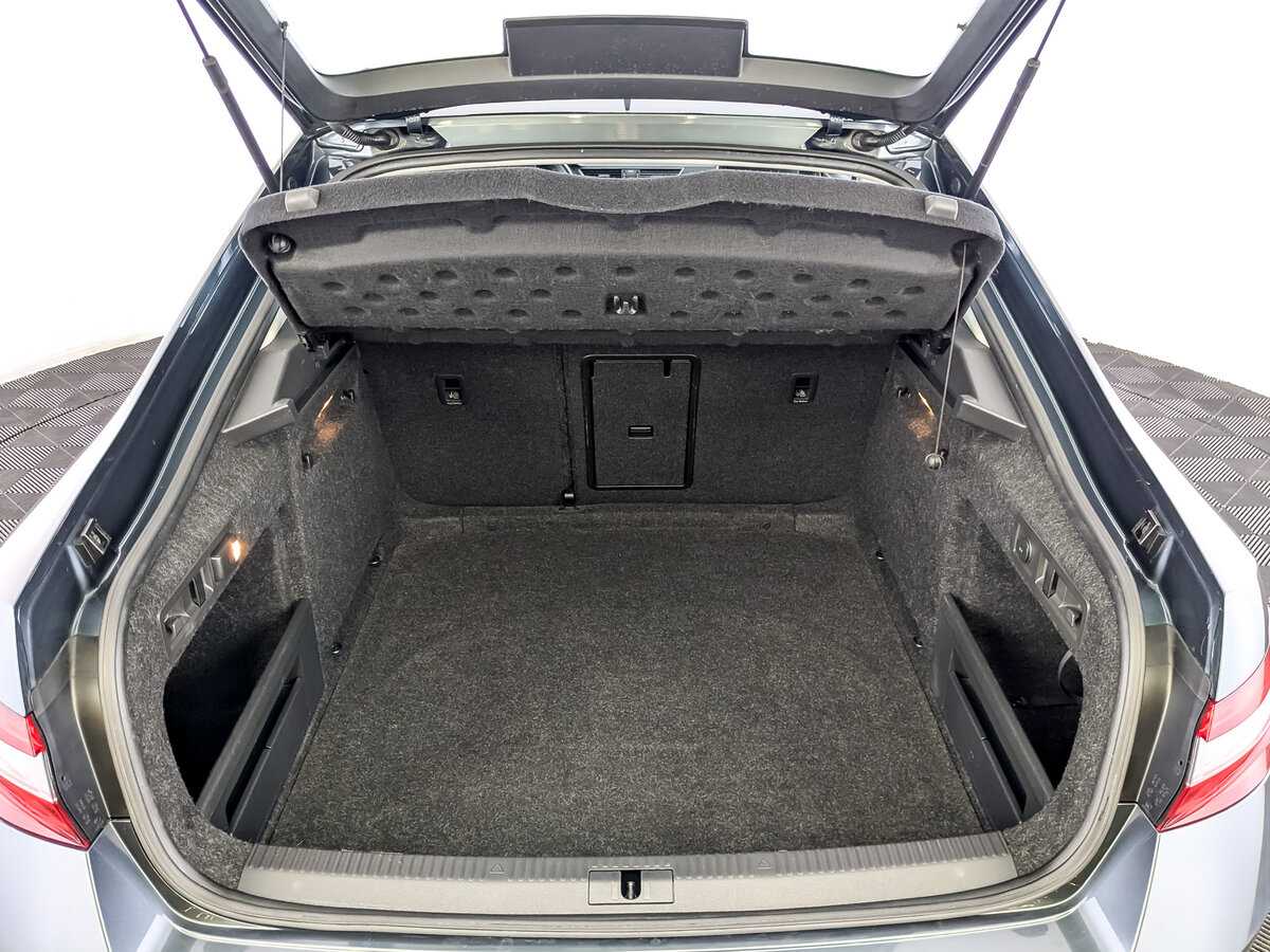 Skoda Superb б/у, 2018, Роботизированная. Фото: #9