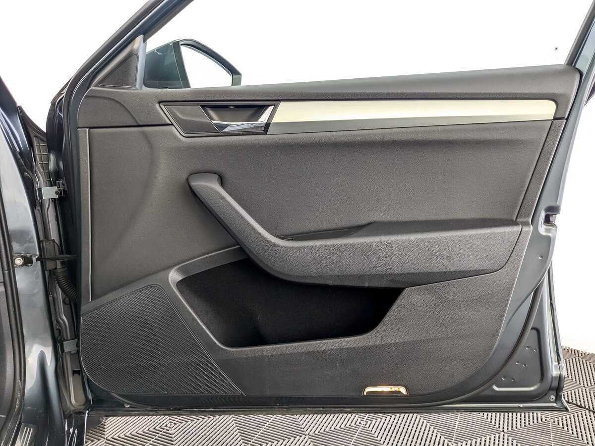 Skoda Superb б/у, 2018, Роботизированная. Фото: #21