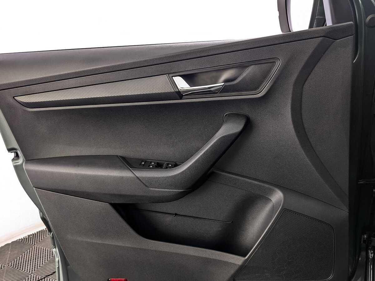 Skoda Karoq б/у, 2021, Автоматическая. Фото: #18