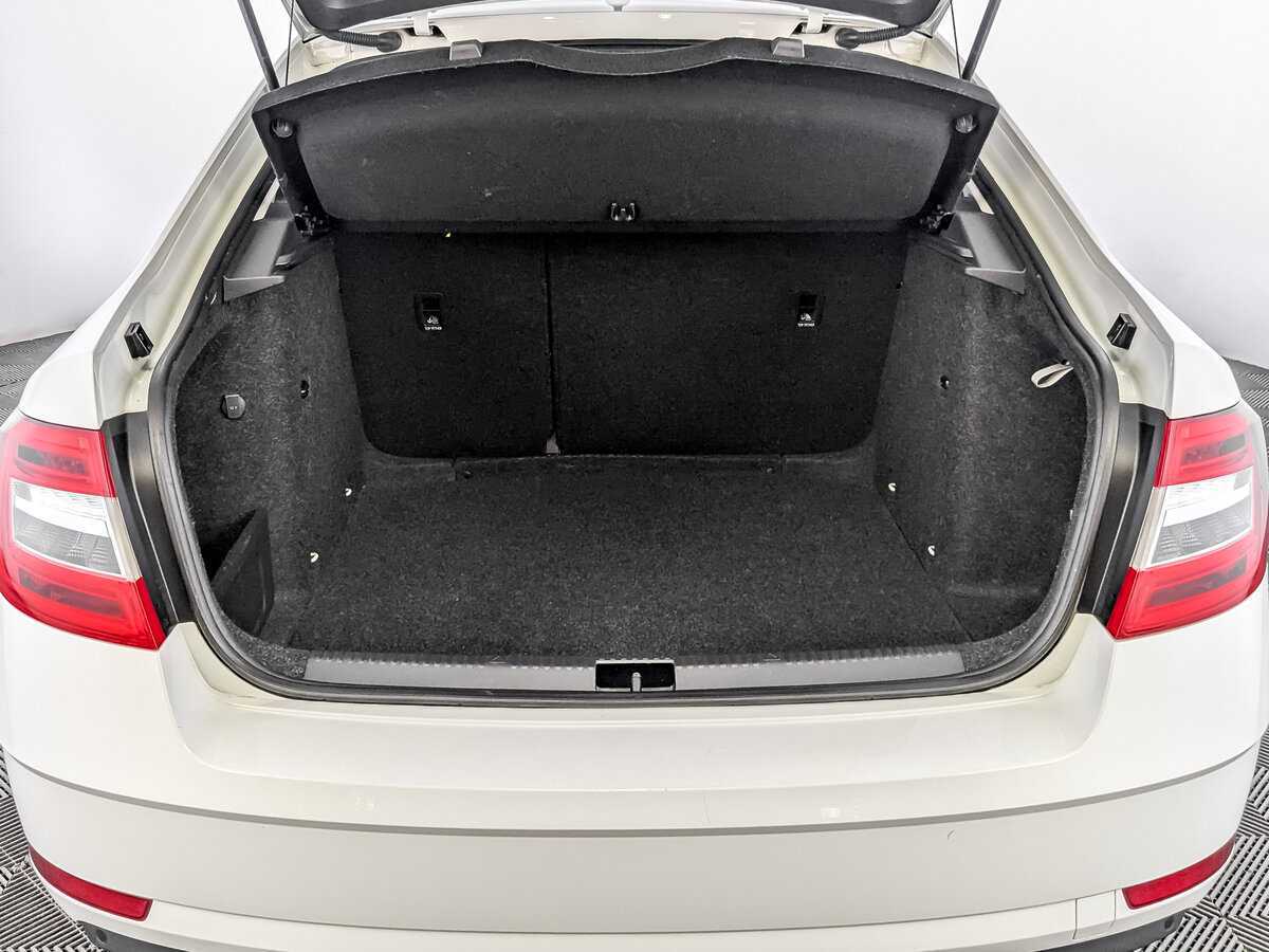 Skoda Octavia б/у, 2020, Роботизированная. Фото: #9