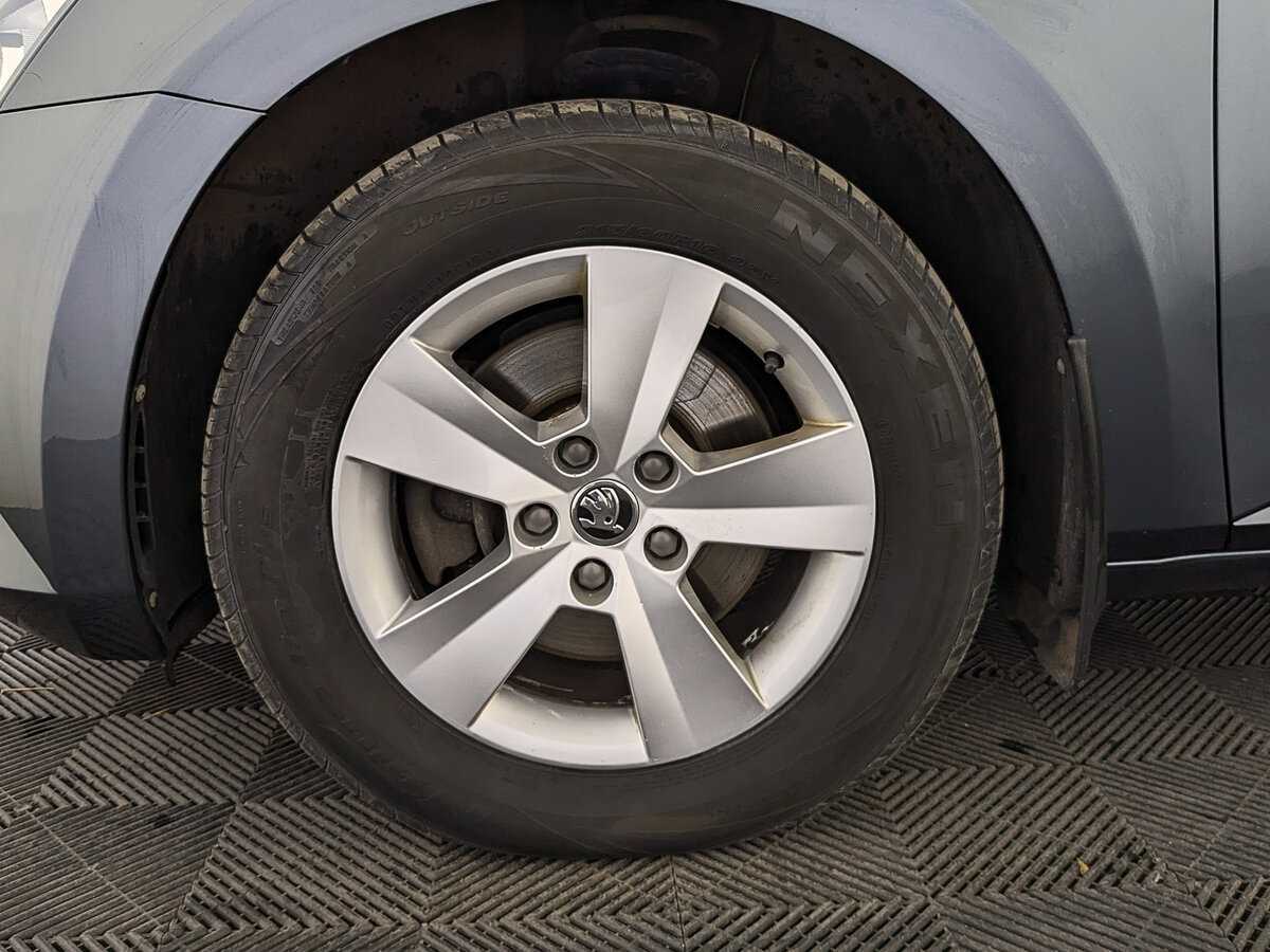 Skoda Superb б/у, 2018, Роботизированная. Фото: #11