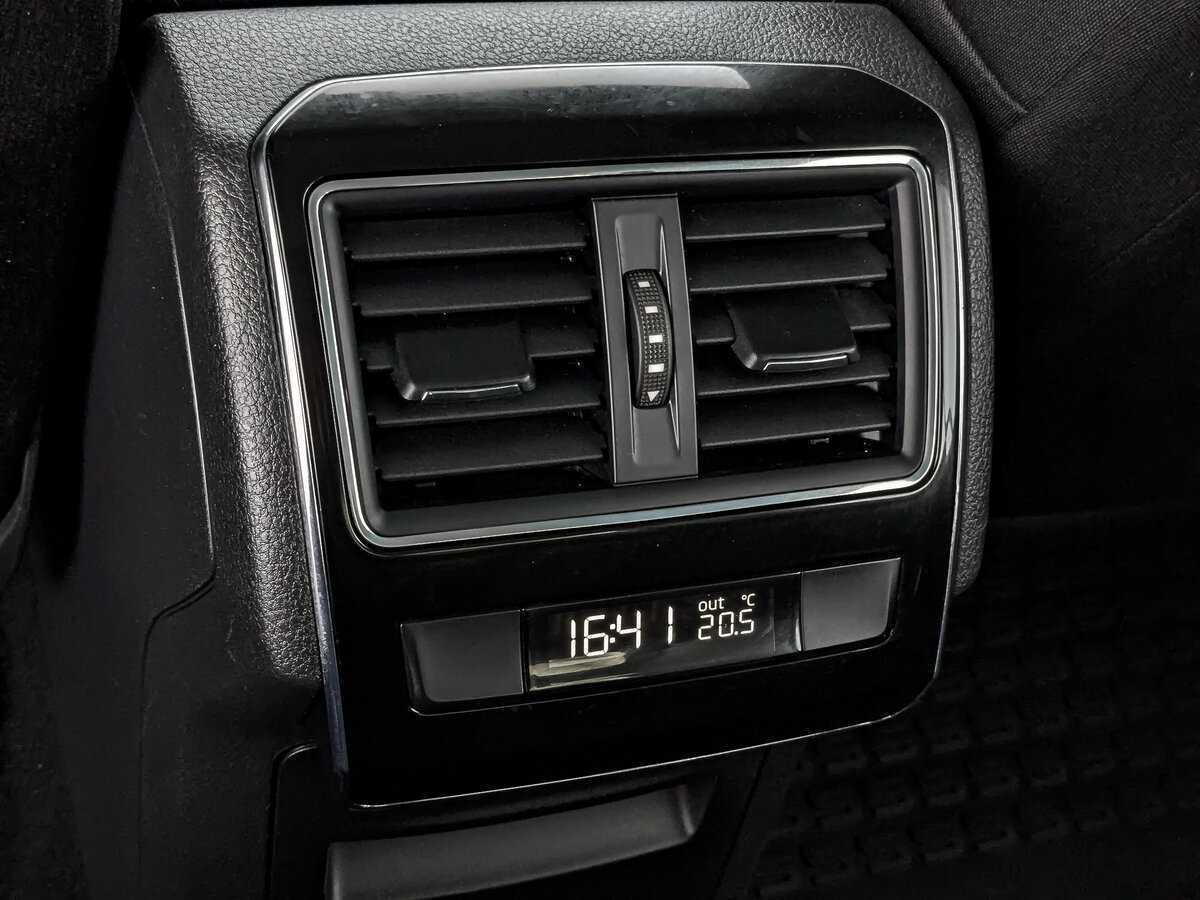 Skoda Superb б/у, 2017, Роботизированная. Фото: #25