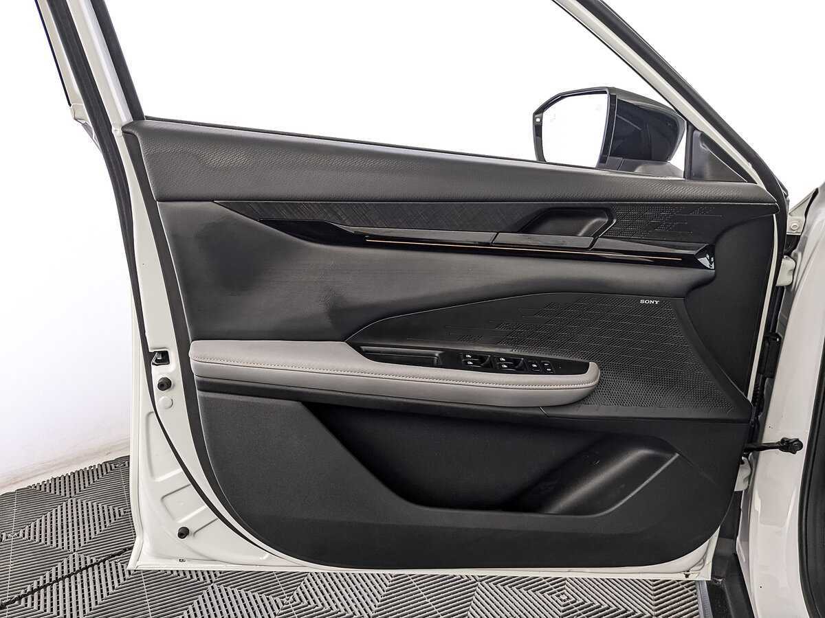 Changan UNI-V б/у, 2023, Роботизированная. Фото: #18