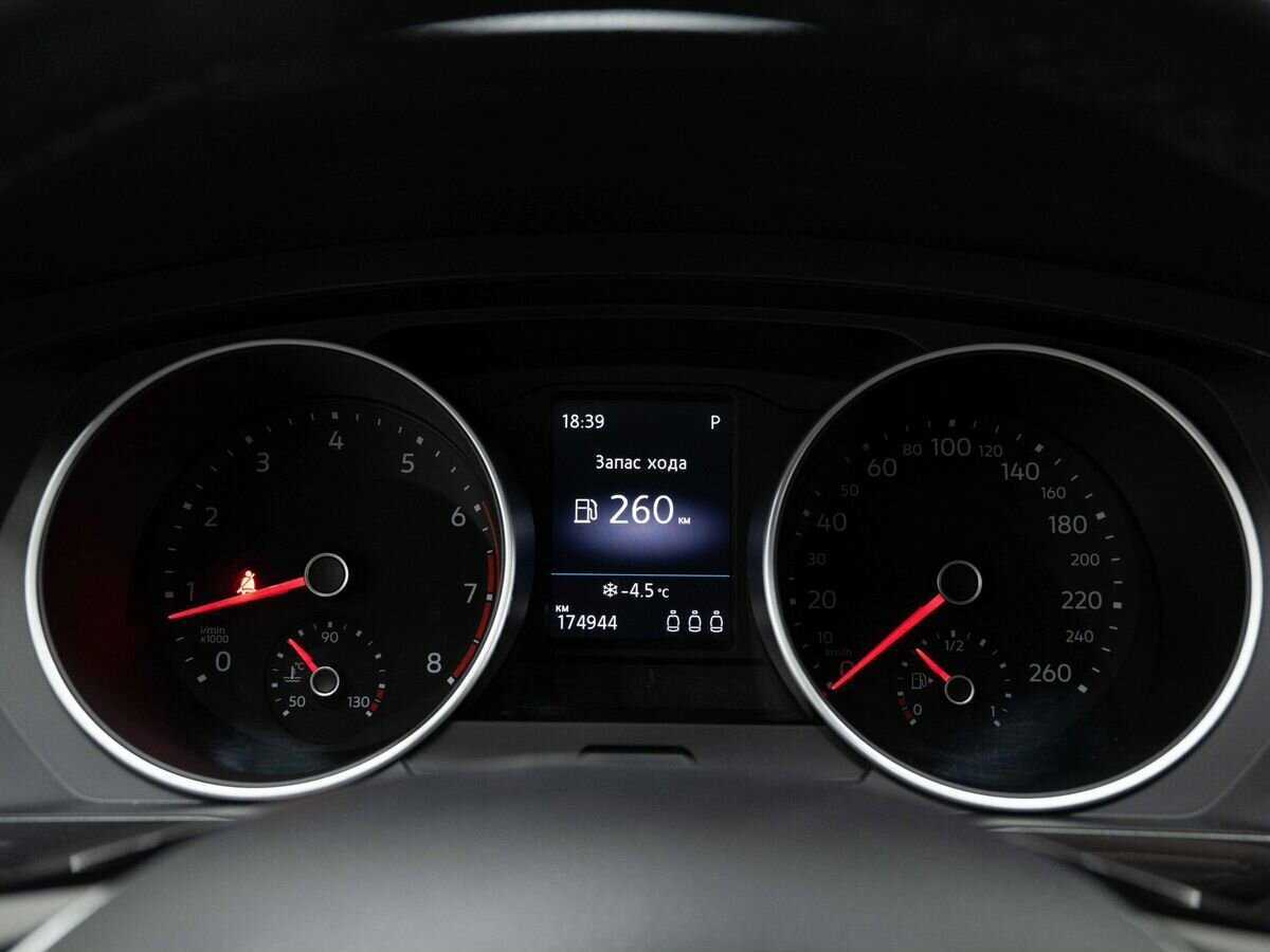 Volkswagen Tiguan б/у, 2017, Роботизированная. Фото: #17