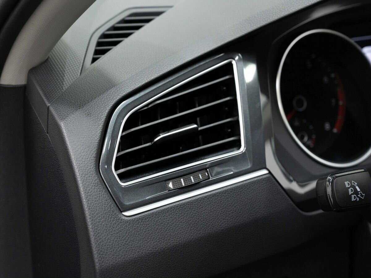 Volkswagen Tiguan б/у, 2017, Роботизированная. Фото: #19