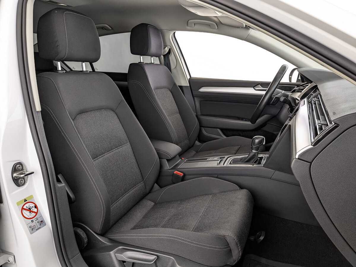 Volkswagen Passat б/у, 2019, Роботизированная. Фото: #23