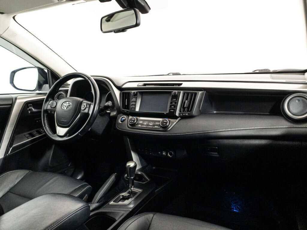 Toyota RAV4 б/у, 2017, Автоматическая. Фото: #8