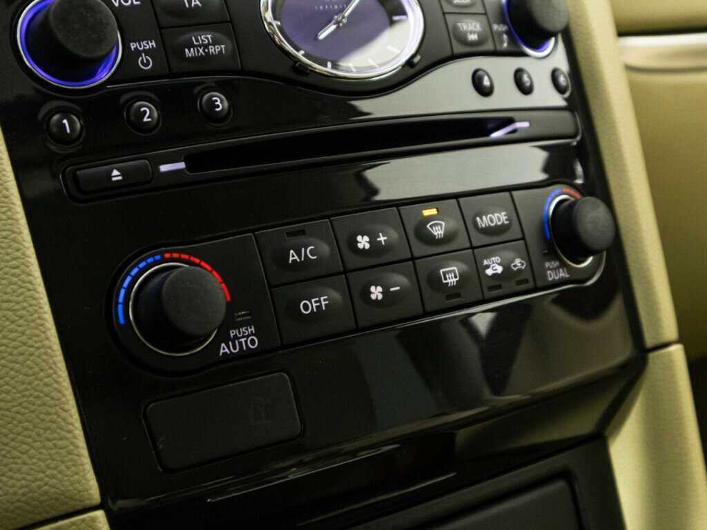 Infiniti FX б/у, 2012, Автоматическая. Фото: #15