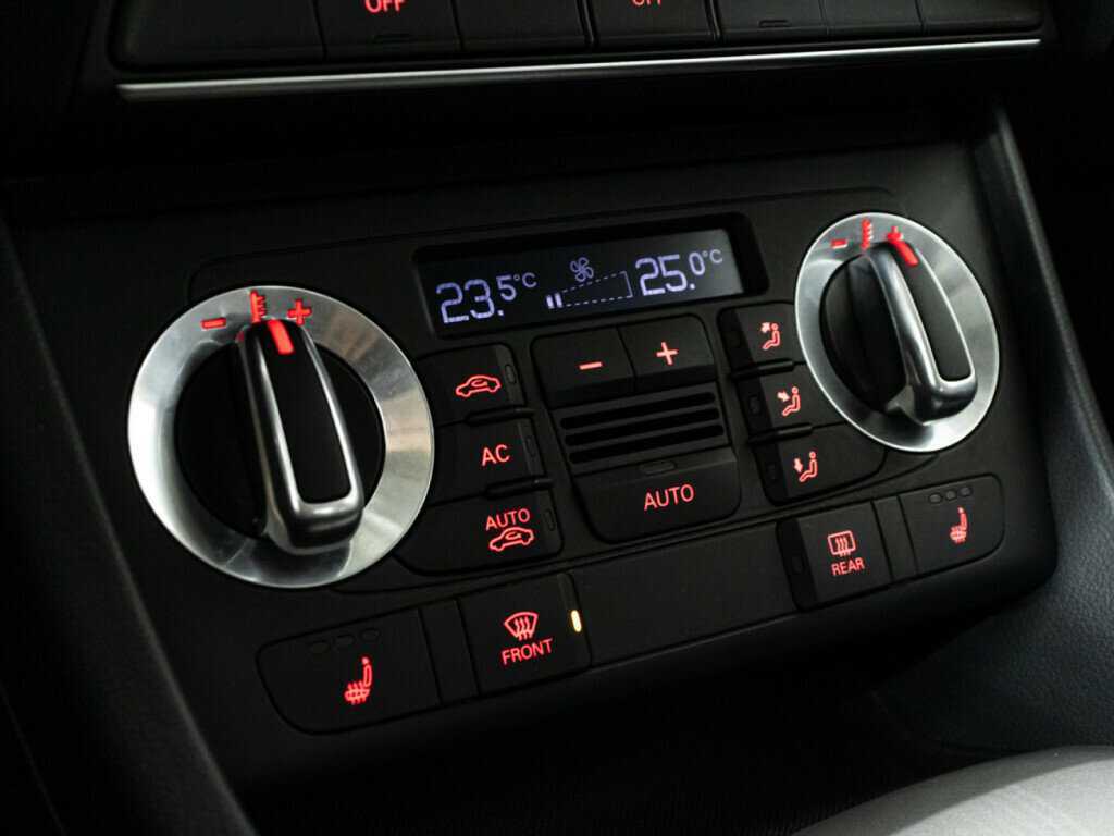 Audi Q3 б/у, 2012, Роботизированная. Фото: #15