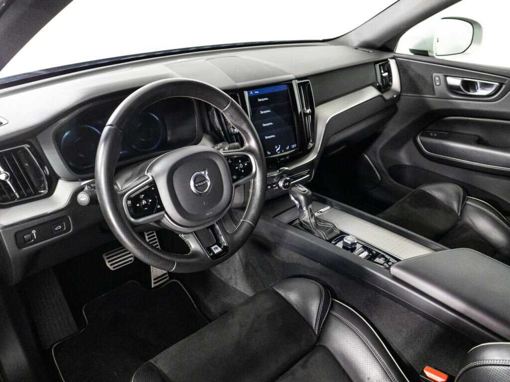 Volvo XC60 б/у, 2018, Автоматическая. Фото: #10