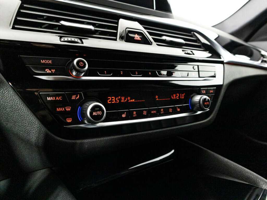 BMW 5 серии б/у, 2018, Автоматическая. Фото: #17