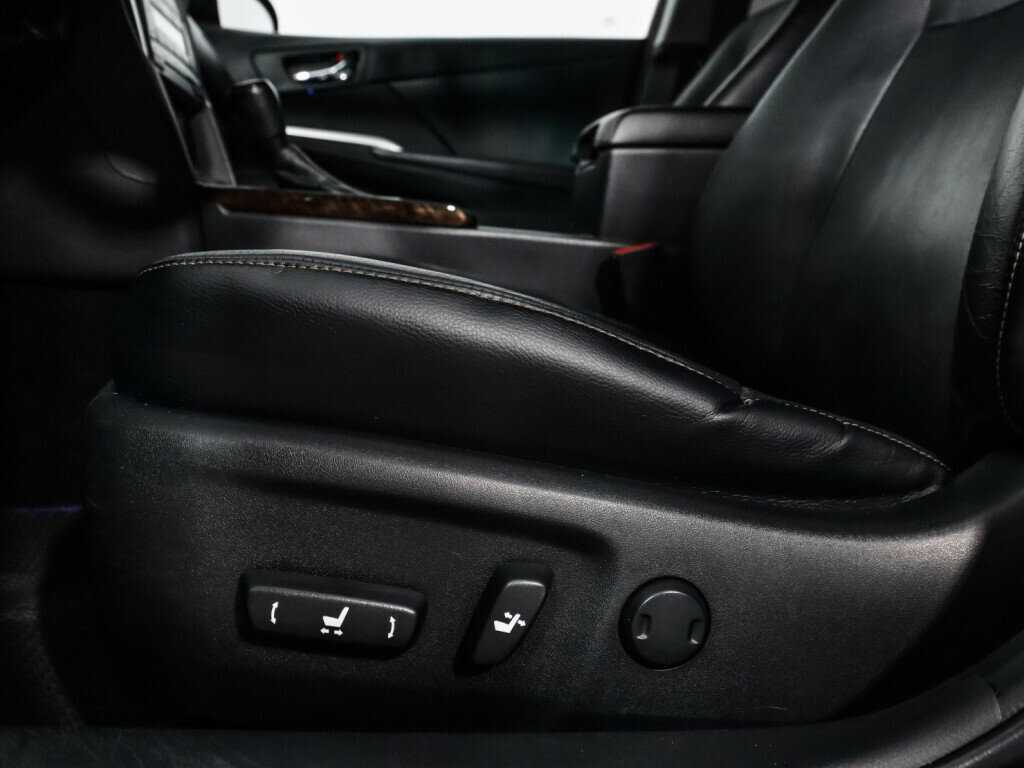 Toyota Camry б/у, 2016, Автоматическая. Фото: #9