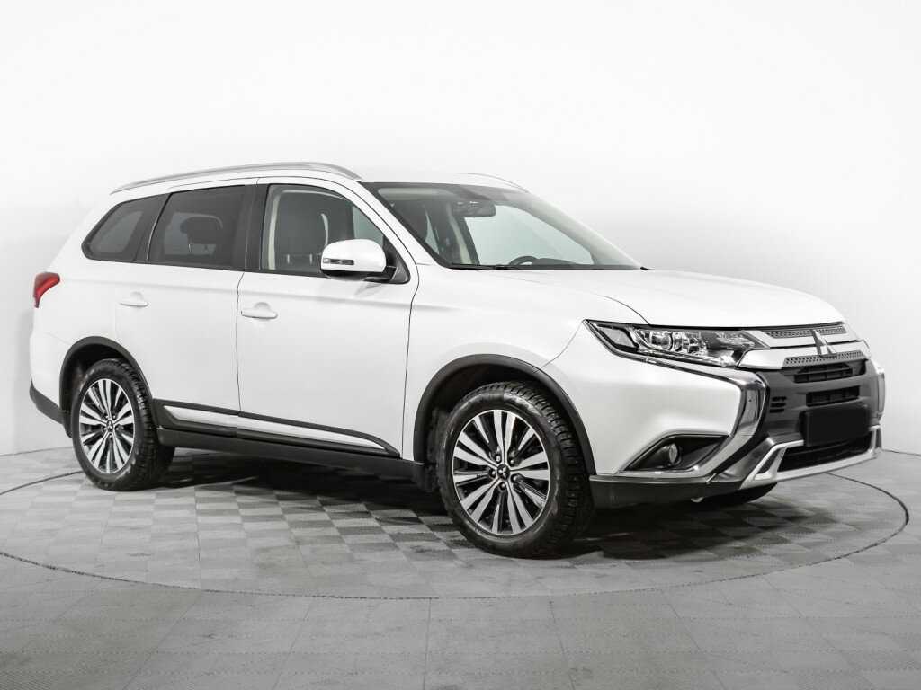 Mitsubishi Outlander б/у, 2020, Вариатор. Фото: #2