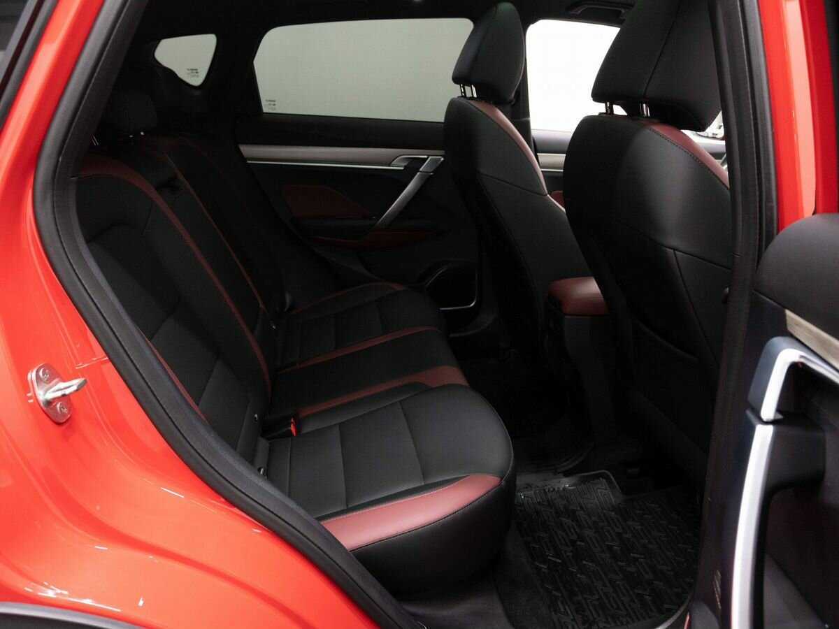 Geely Coolray б/у, 2023, Роботизированная. Фото: #9