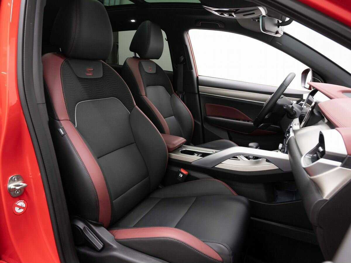 Geely Coolray б/у, 2023, Роботизированная. Фото: #11