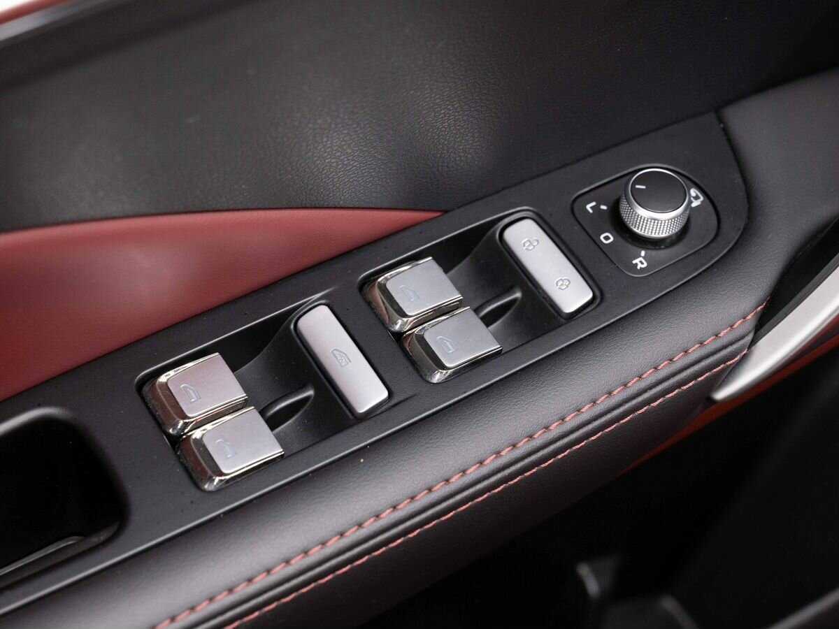 Geely Coolray б/у, 2023, Роботизированная. Фото: #16