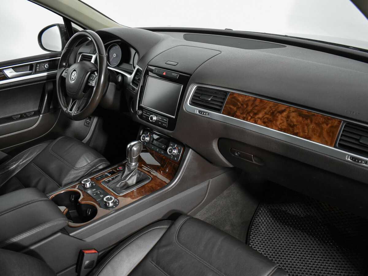 Volkswagen Touareg б/у, 2013, Автоматическая. Фото: #14