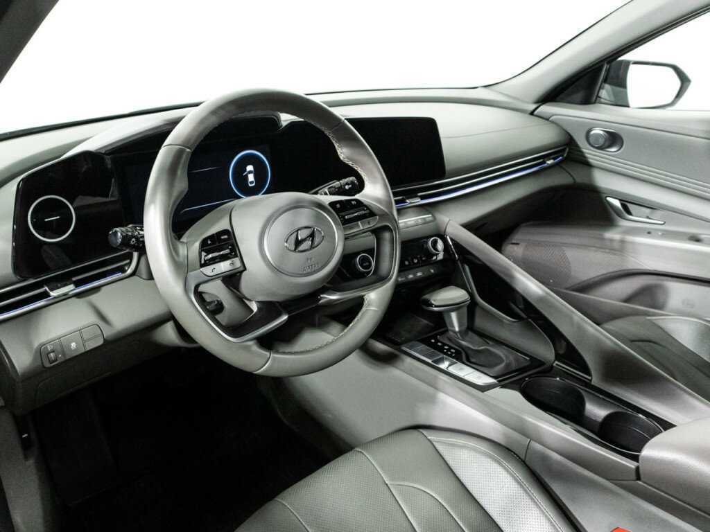 Hyundai Elantra б/у, 2021, Автоматическая. Фото: #10