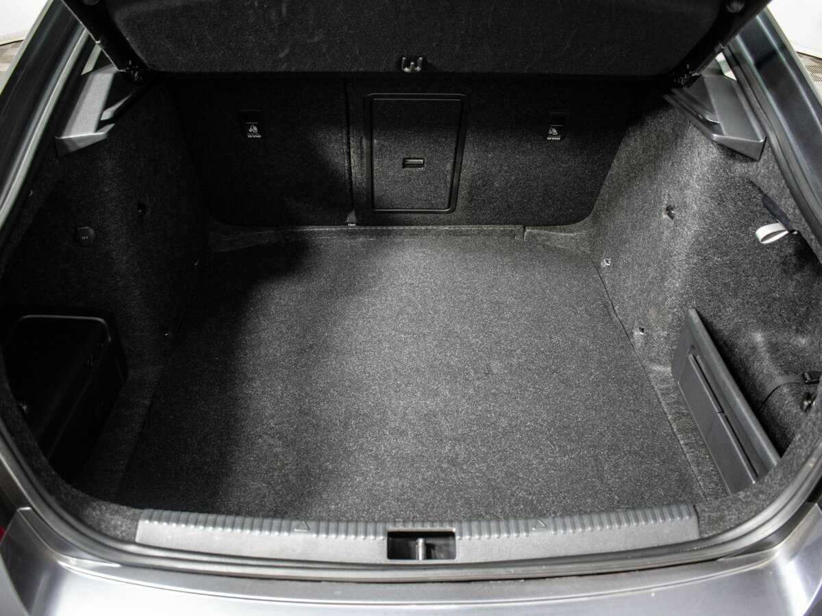 Skoda Octavia б/у, 2019, Роботизированная. Фото: #3