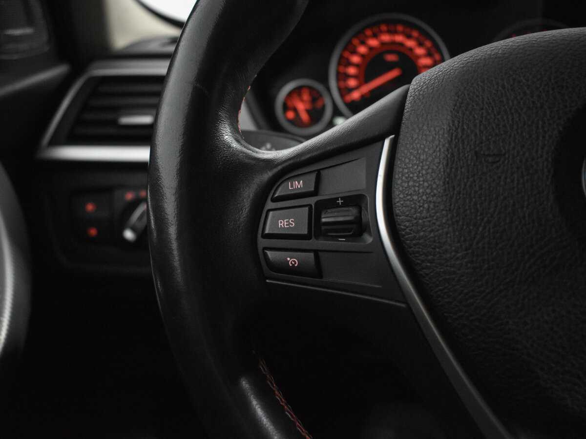 BMW 3 серии б/у, 2017, Автоматическая. Фото: #18