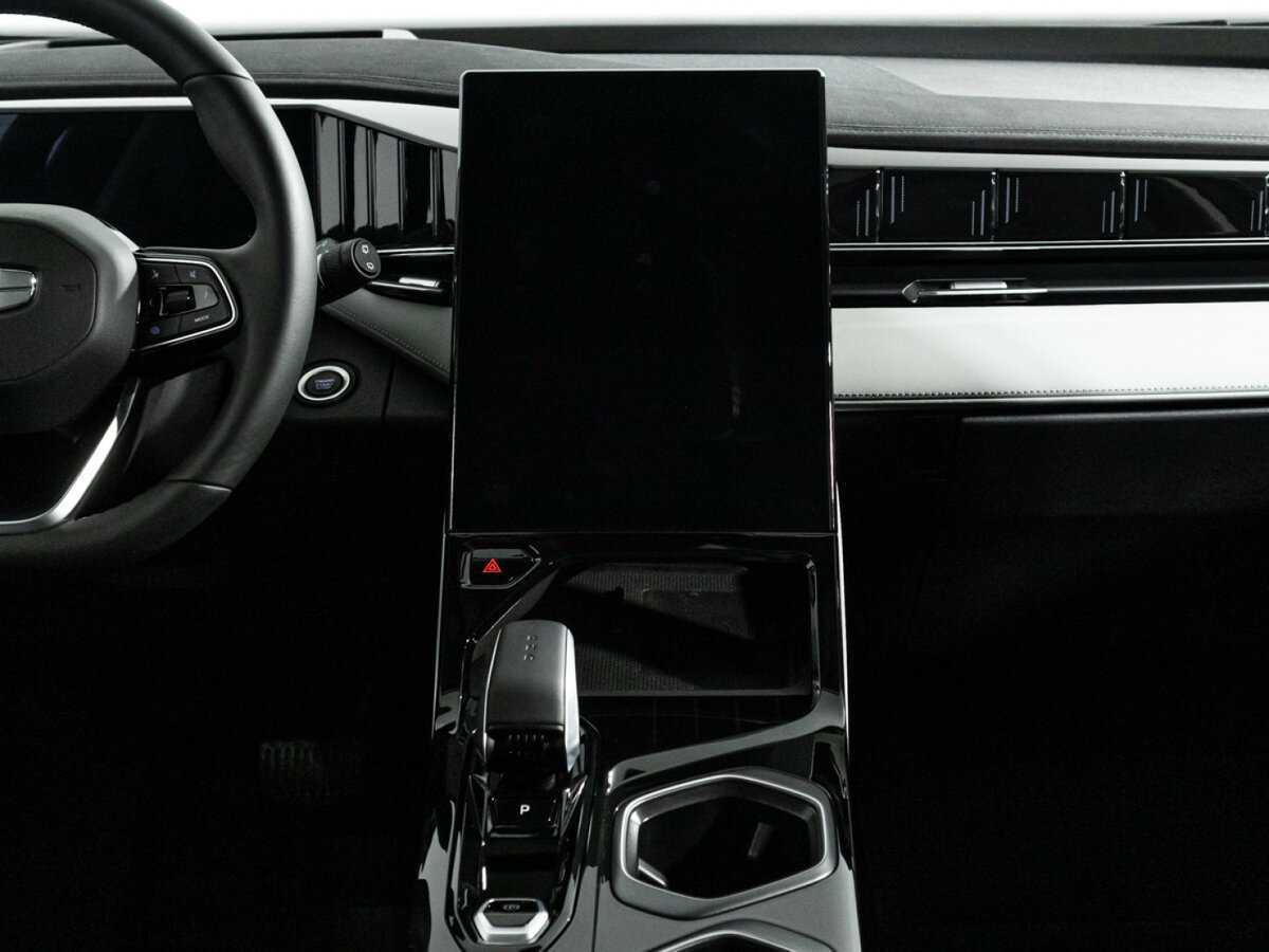 Geely Atlas б/у, 2024, Роботизированная. Фото: #13