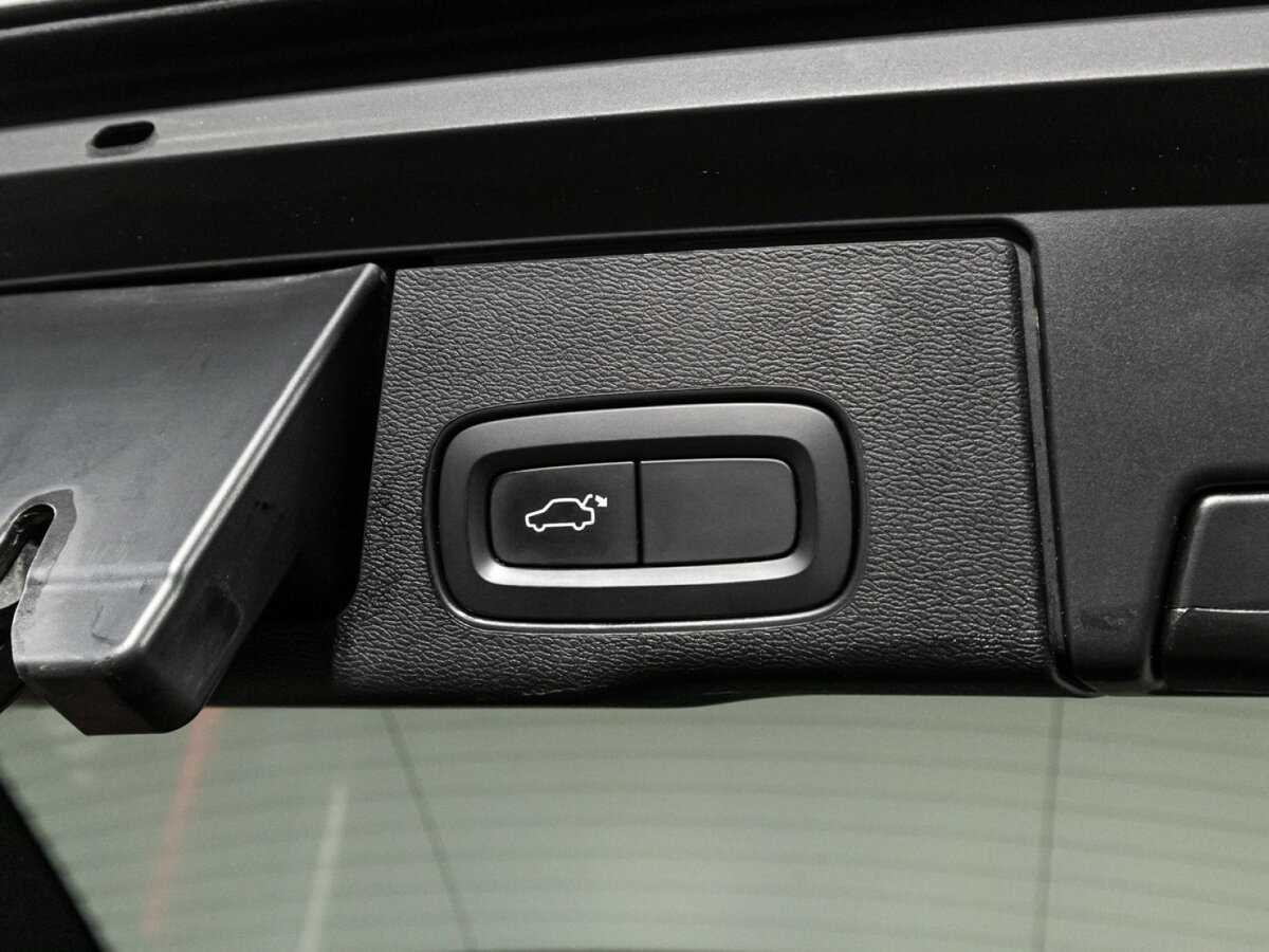 Volvo XC60 б/у, 2018, Автоматическая. Фото: #15