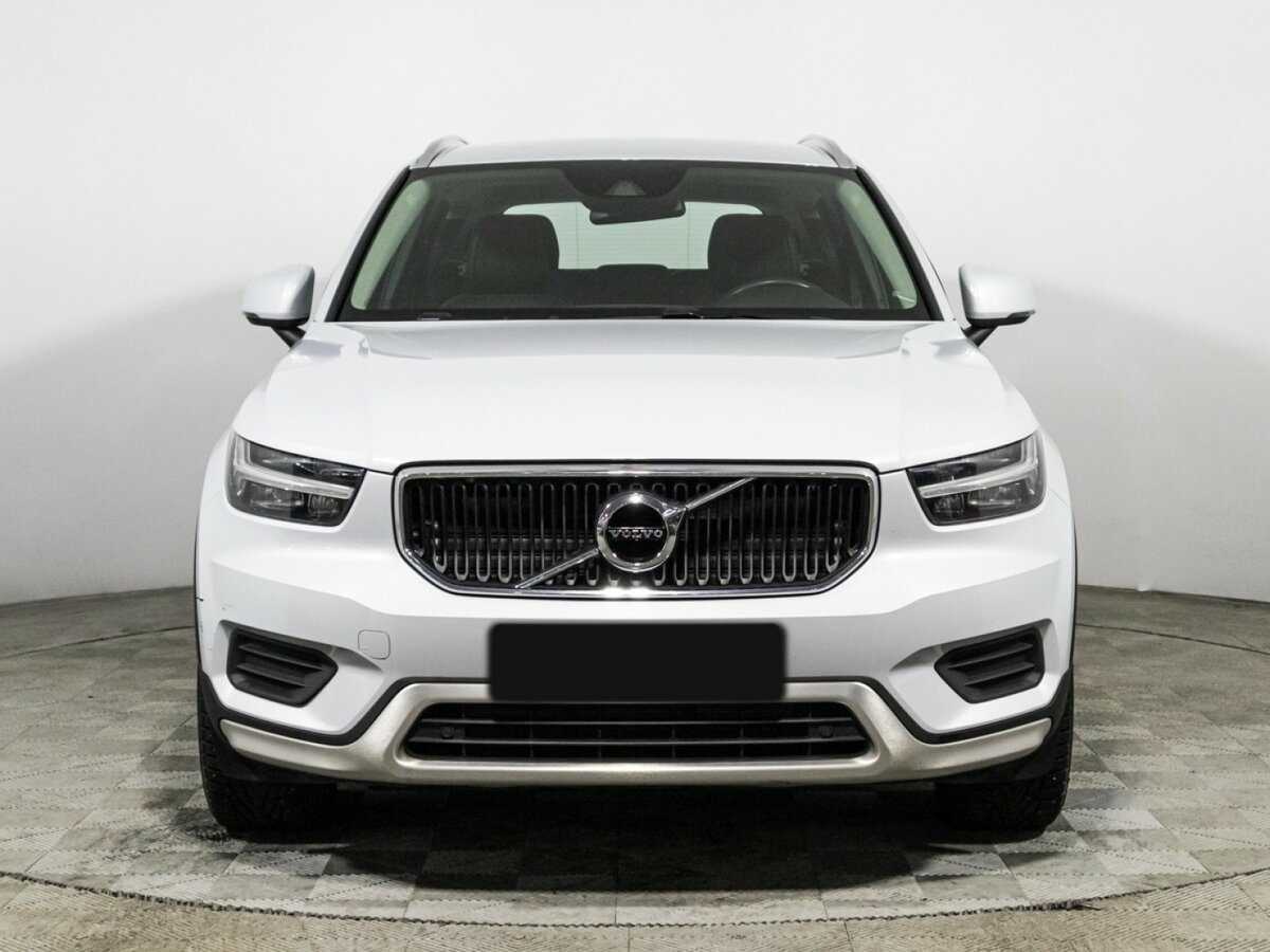 Volvo XC40 б/у, 2019, Автоматическая. Фото: #1