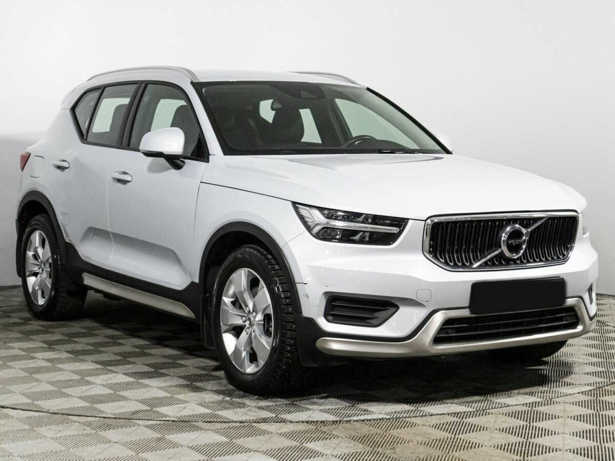 Volvo XC40 б/у, 2019, Автоматическая. Фото: #2