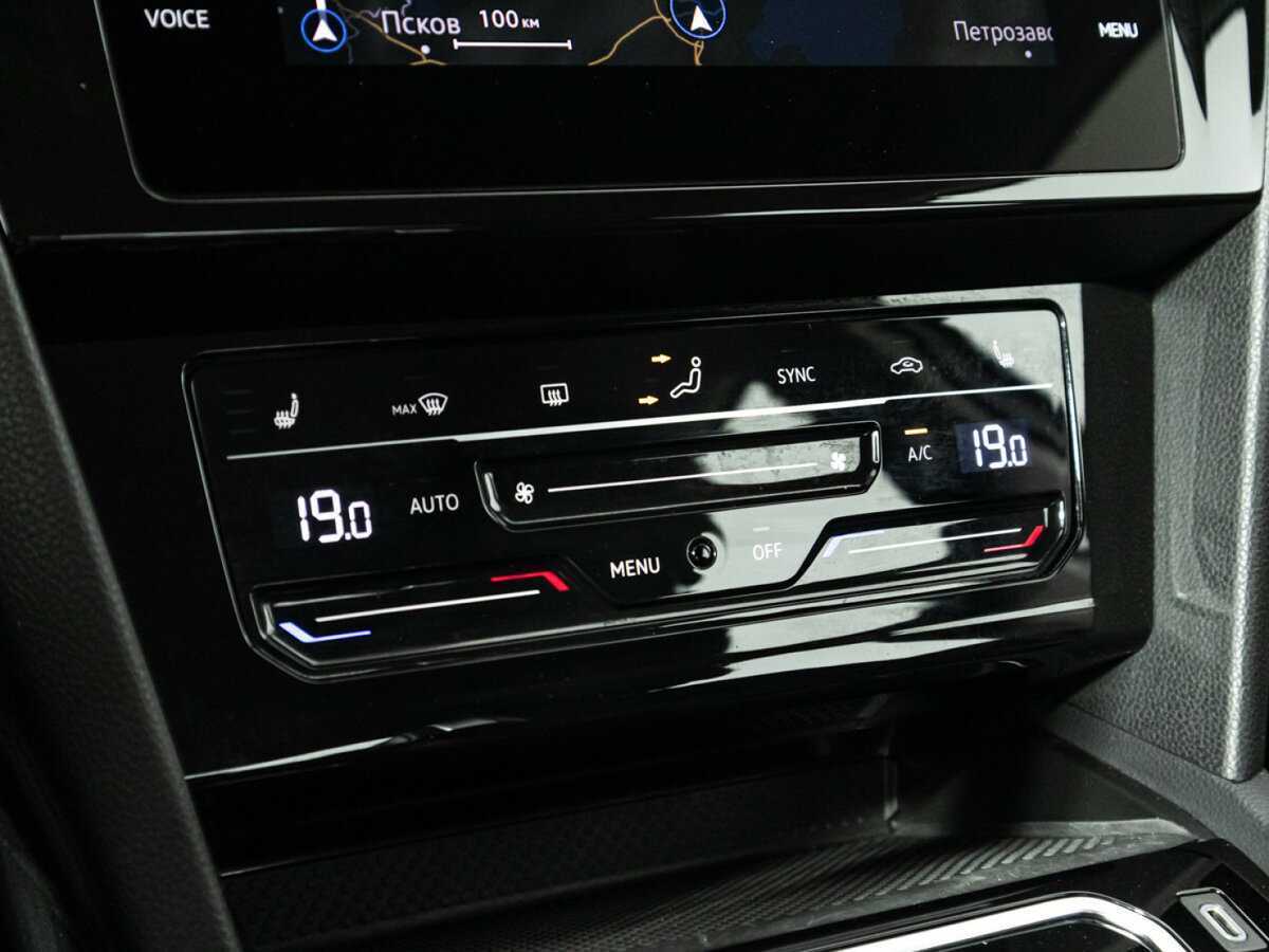 Volkswagen Passat б/у, 2020, Роботизированная. Фото: #19