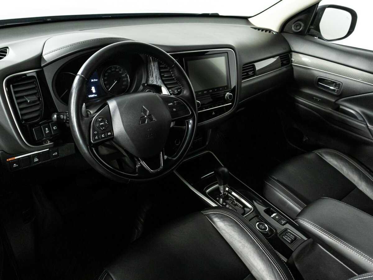 Mitsubishi Outlander б/у, 2020, Вариатор. Фото: #10