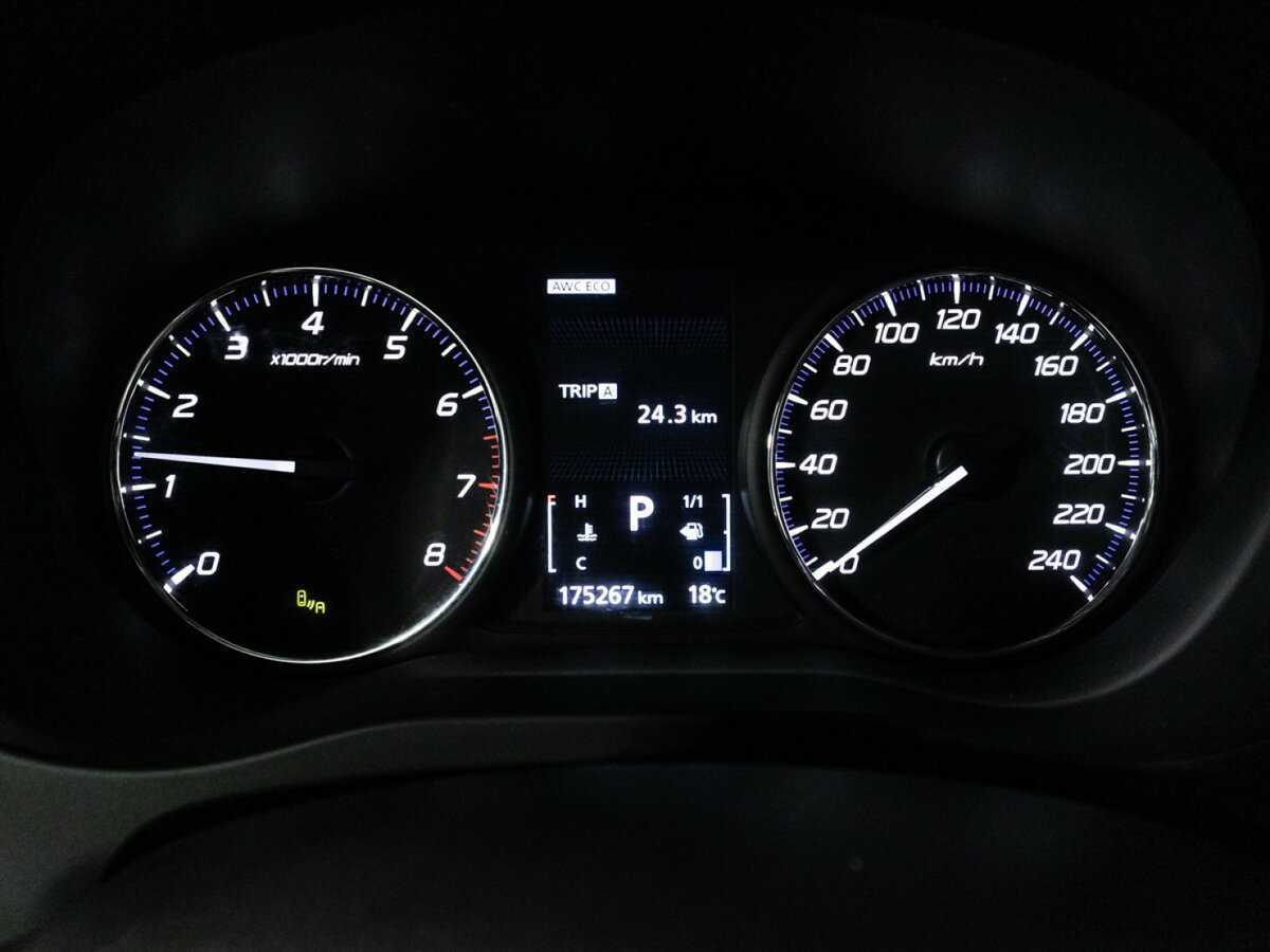 Mitsubishi Outlander б/у, 2020, Вариатор. Фото: #11